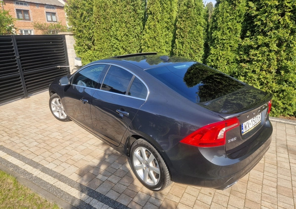 Volvo S60 cena 49900 przebieg: 200000, rok produkcji 2016 z Jędrzejów małe 704